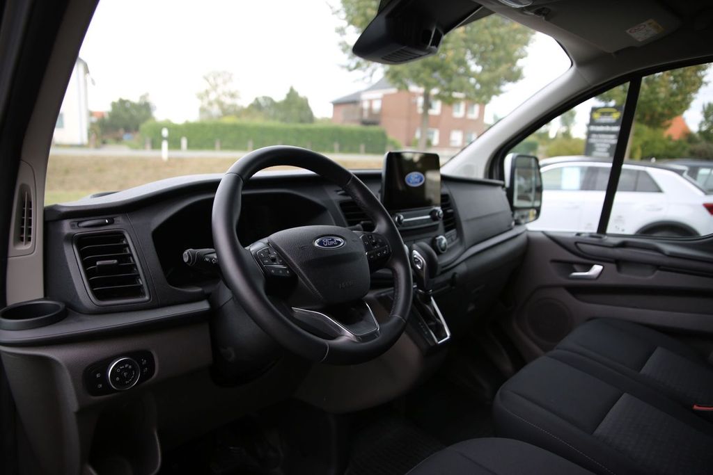 Ford Tourneo Custom 2023