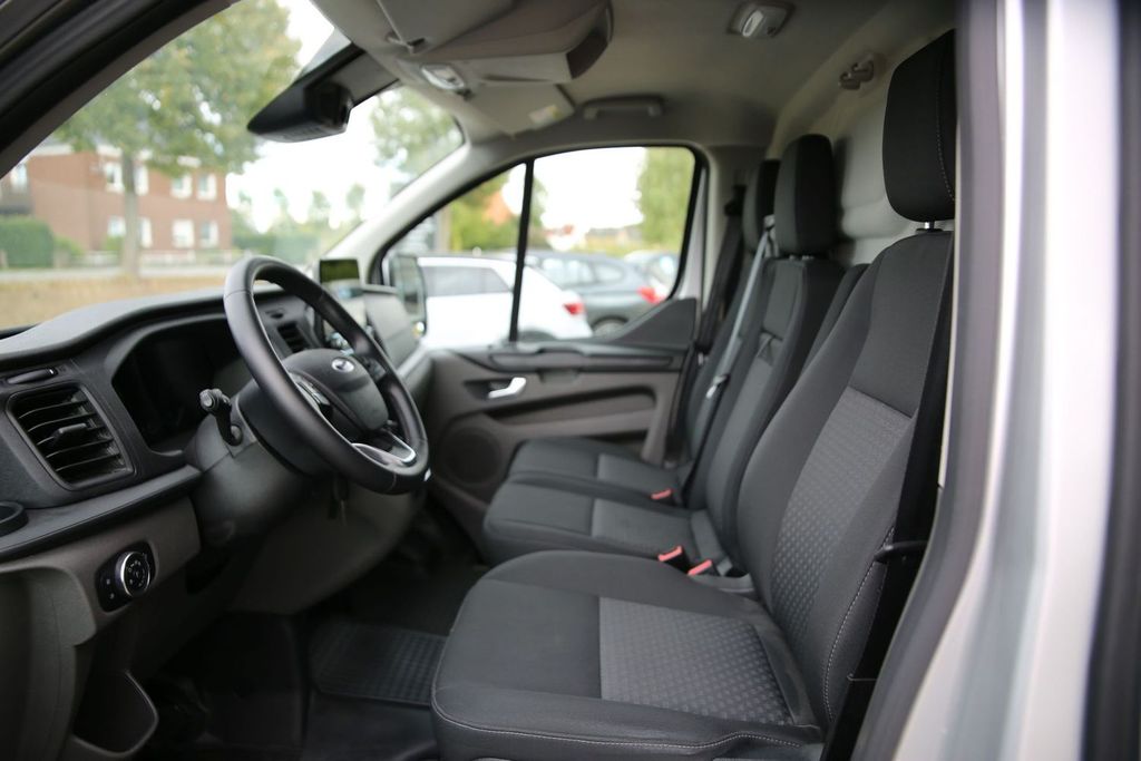 Ford Tourneo Custom 2023