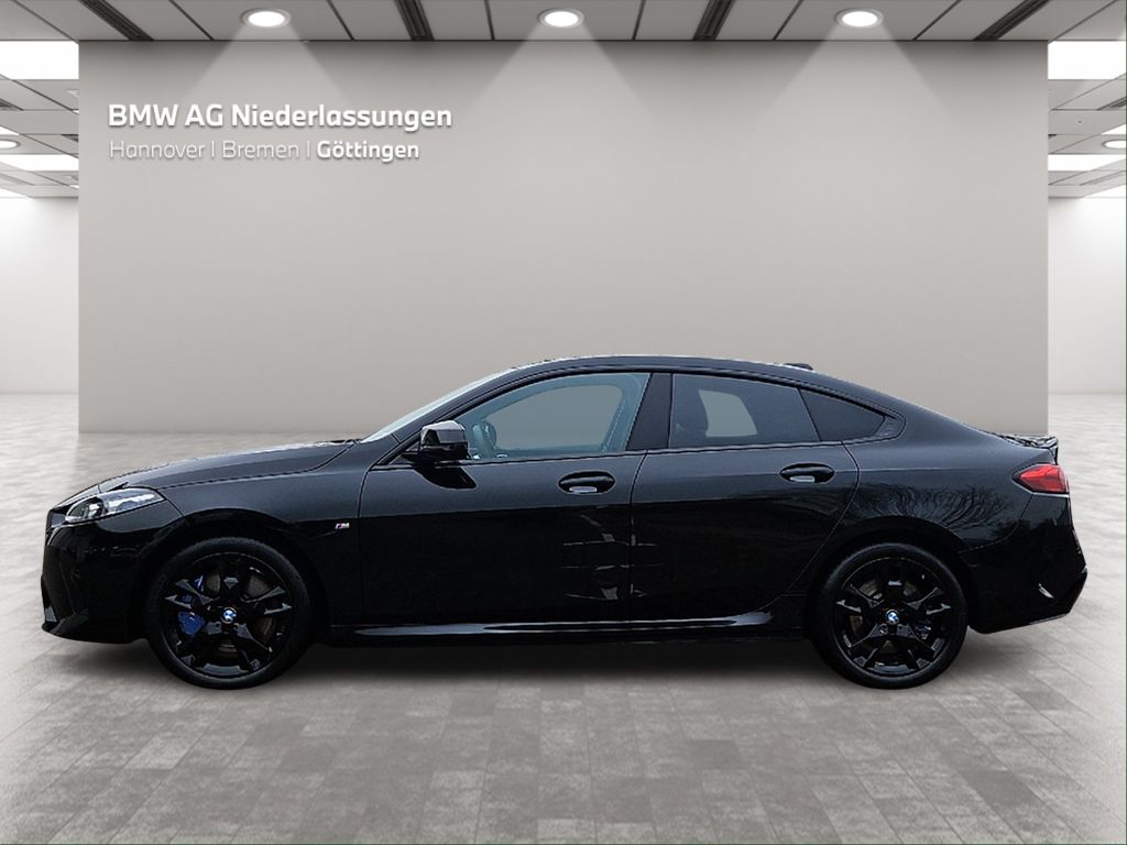 BMW M235 2025