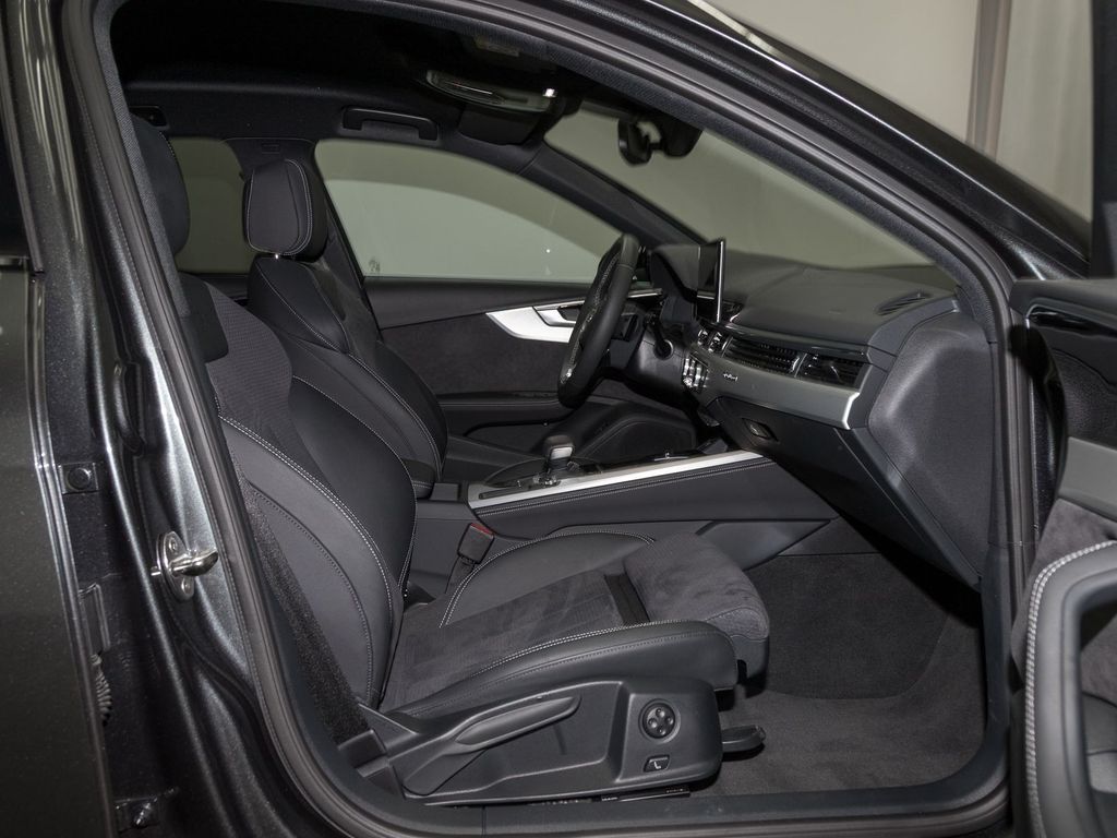 Audi A4 2025