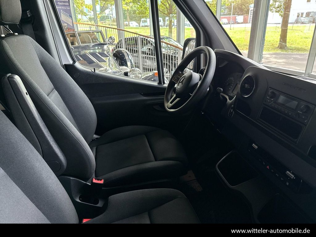 Mercedes-Benz Sprinter 2024