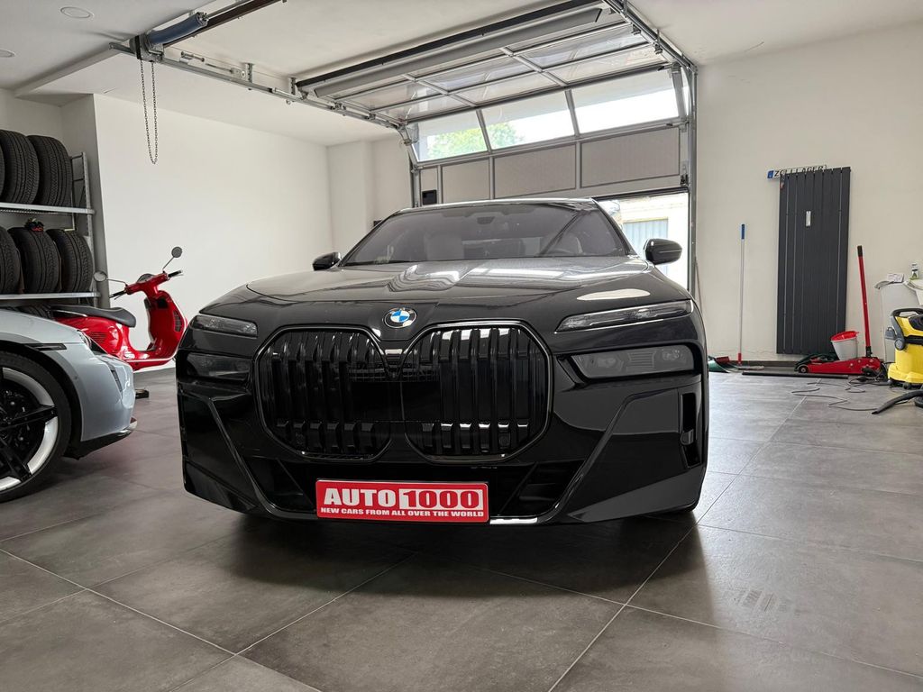 BMW 740 2025