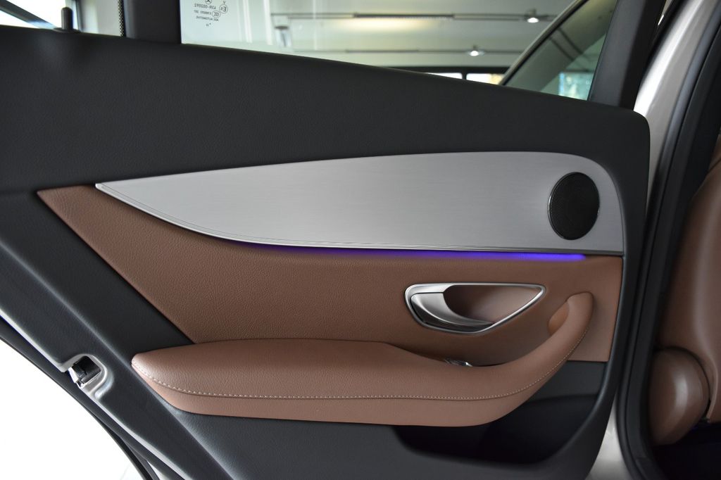 Mercedes-Benz E 300 2022
