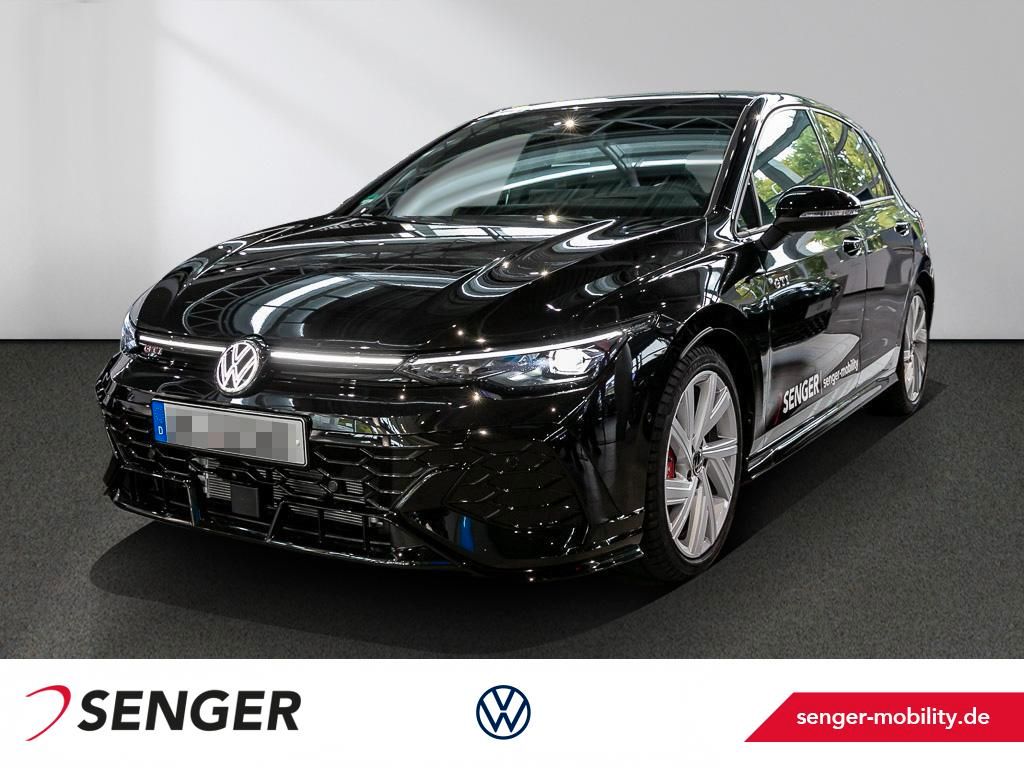 Volkswagen Golf 2025