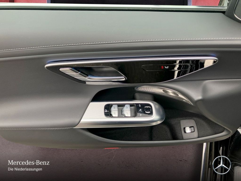 Mercedes-Benz E 300 2025