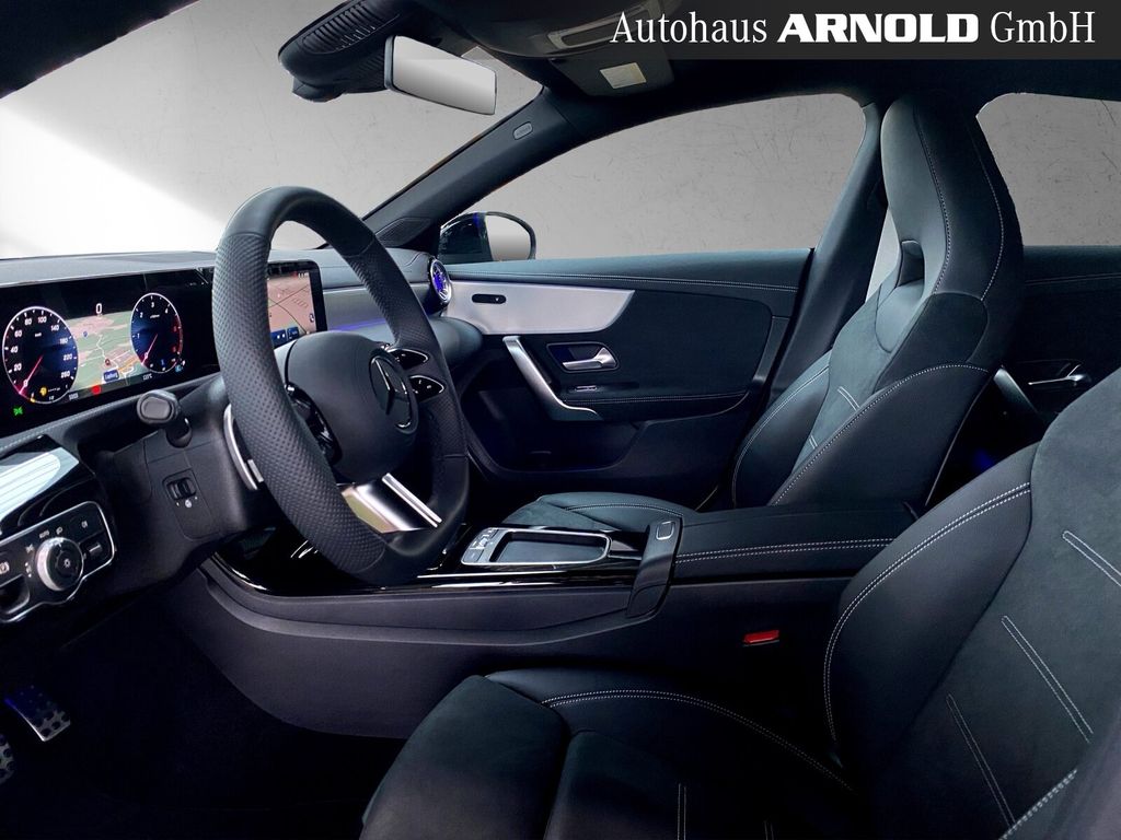 Mercedes-Benz CLA 220 2025