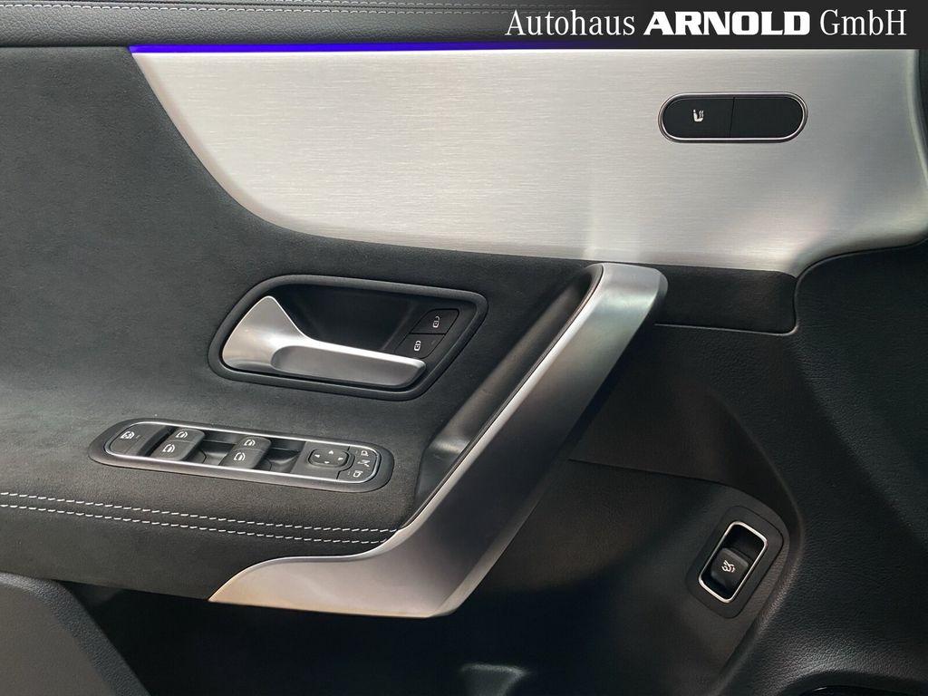 Mercedes-Benz CLA 220 2025