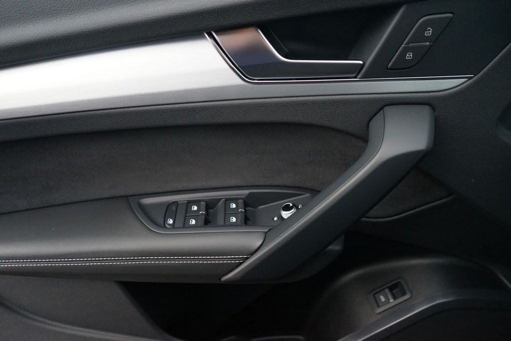 Audi SQ5 2022