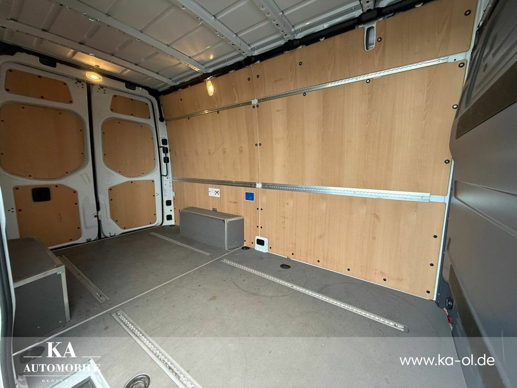 Mercedes-Benz Sprinter 2024