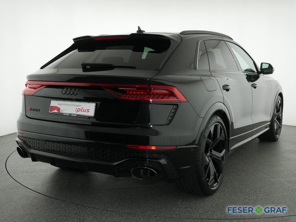 Audi RSQ8 2023