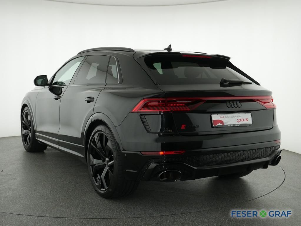 Audi RSQ8 2023