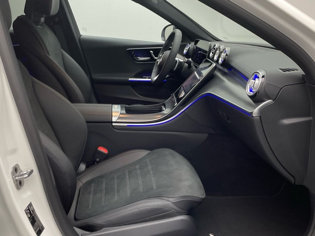 Mercedes-Benz C 220 2025