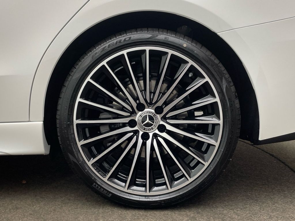 Mercedes-Benz C 220 2025