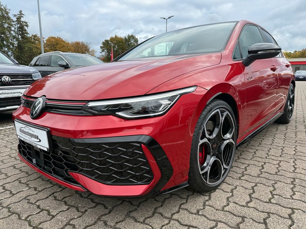 Volkswagen Golf 2024