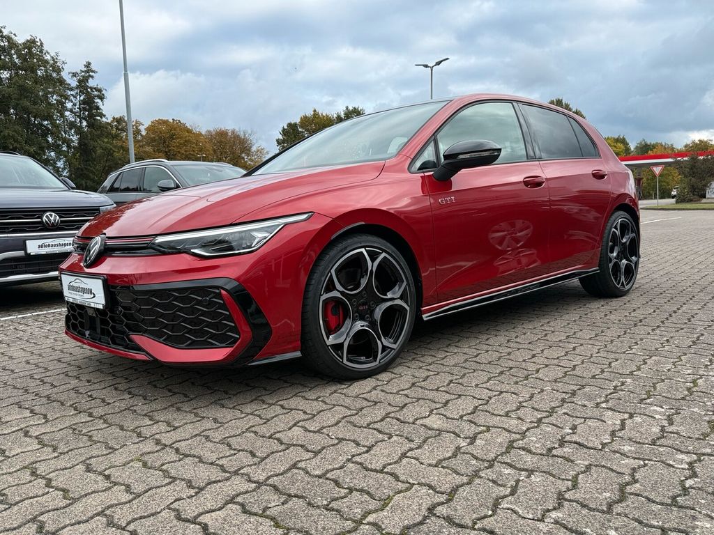 Volkswagen Golf 2024