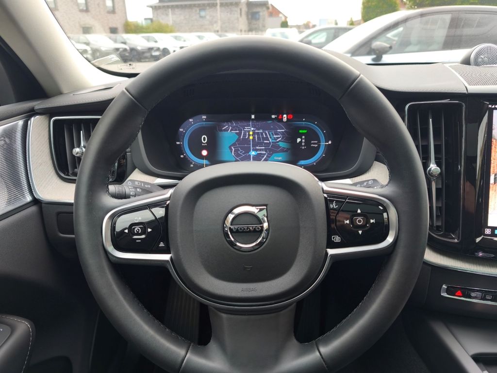 Volvo XC60 2025