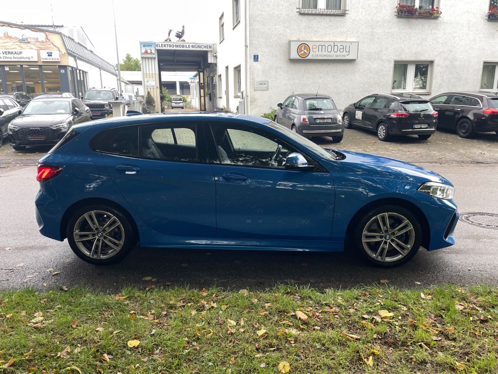 BMW 118 2022