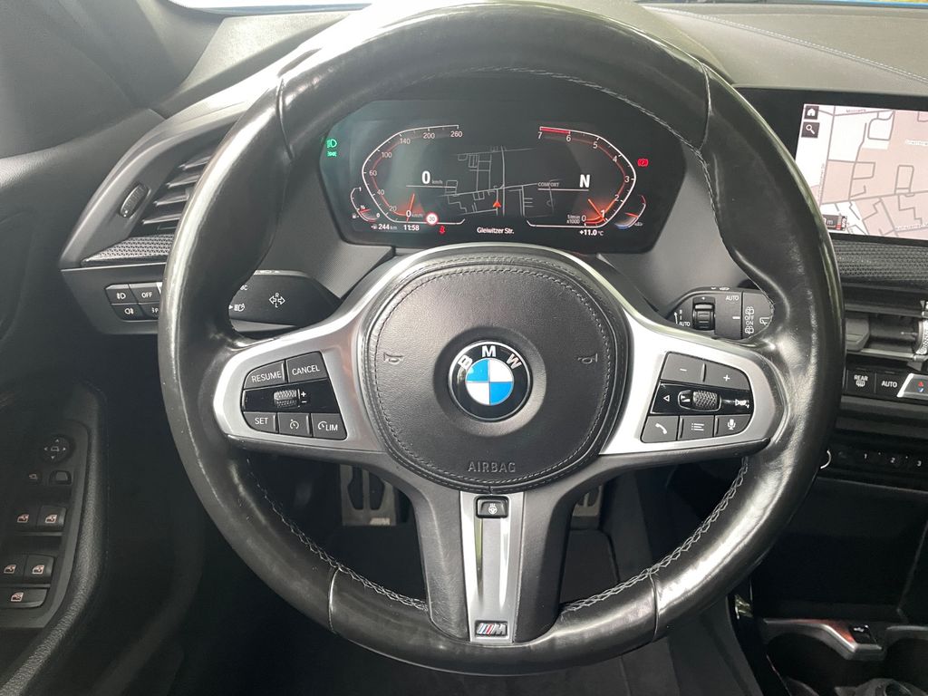 BMW 118 2022