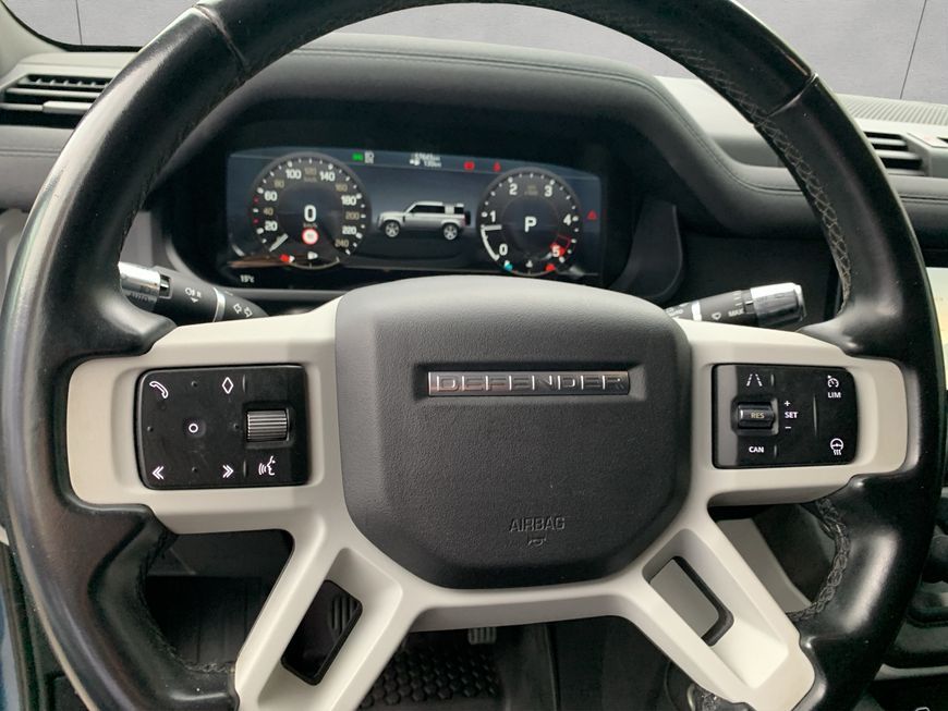 Land Rover Defender 2021
