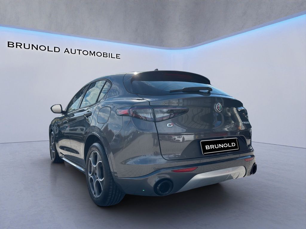 Alfa Romeo Stelvio 2023