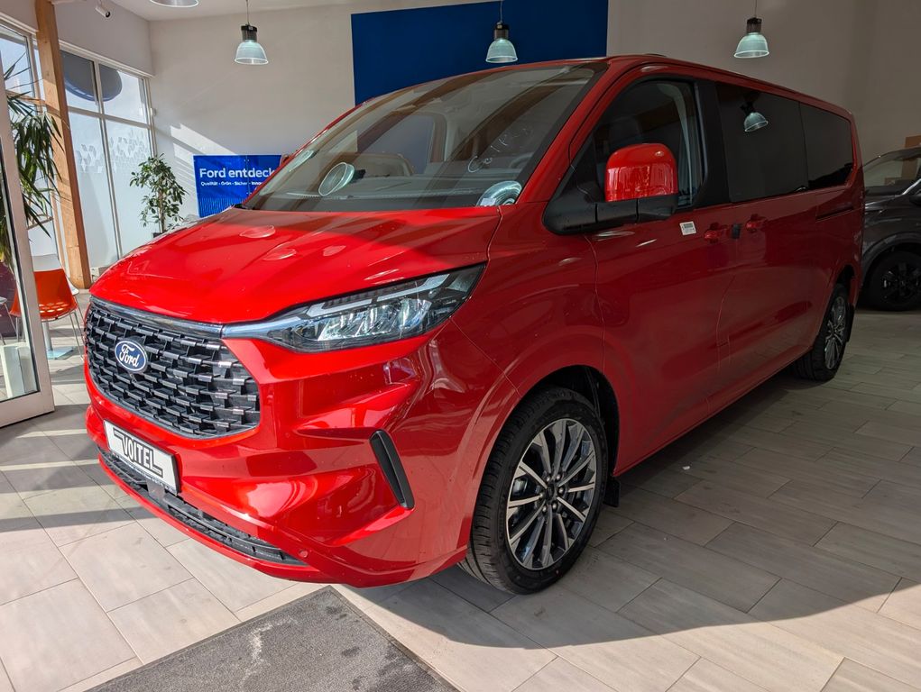 Ford Tourneo Custom 2025