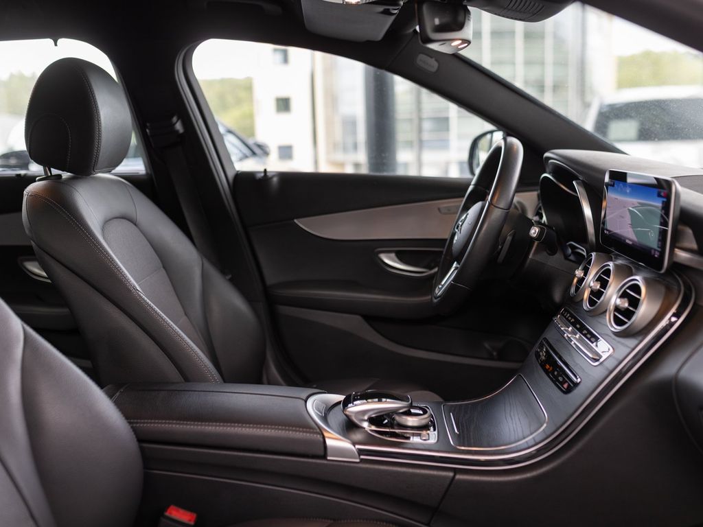 Mercedes-Benz C 300 2019