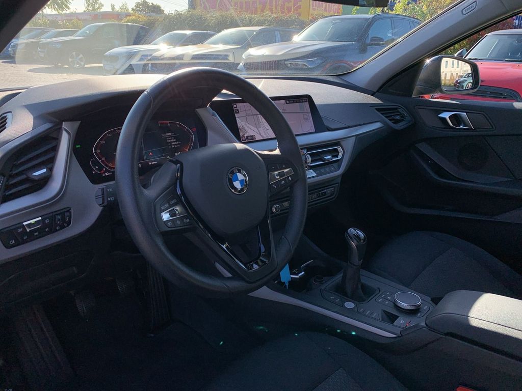 BMW 118 2021