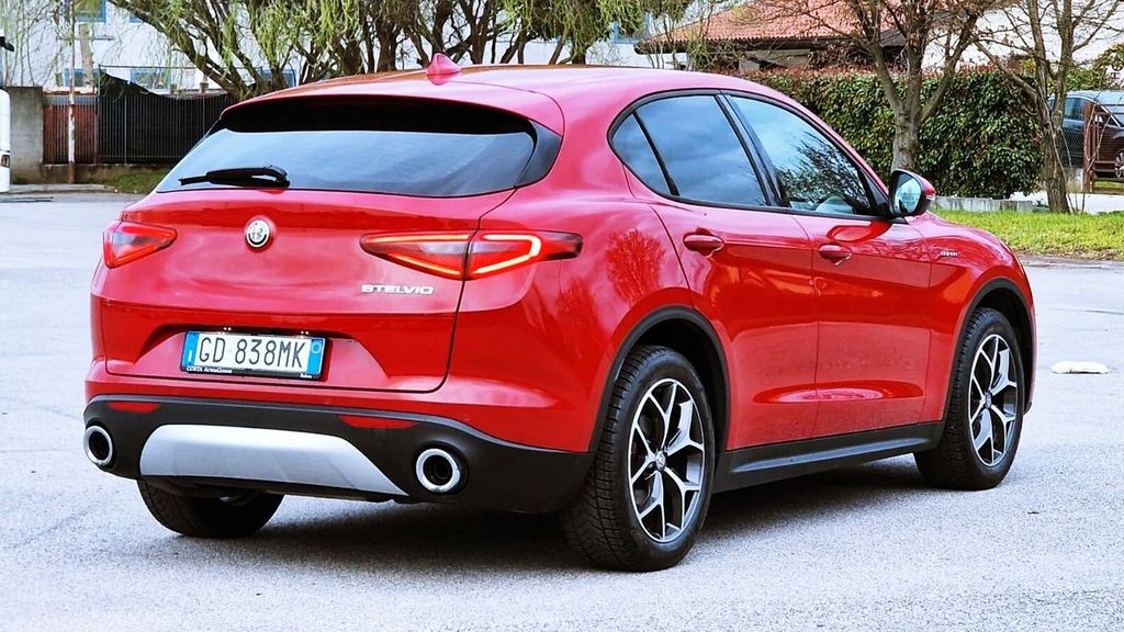 Alfa Romeo Stelvio 2020