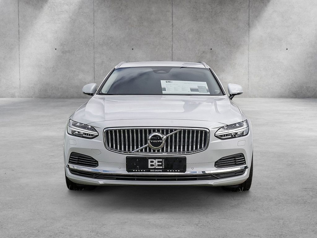 Volvo V90 2024