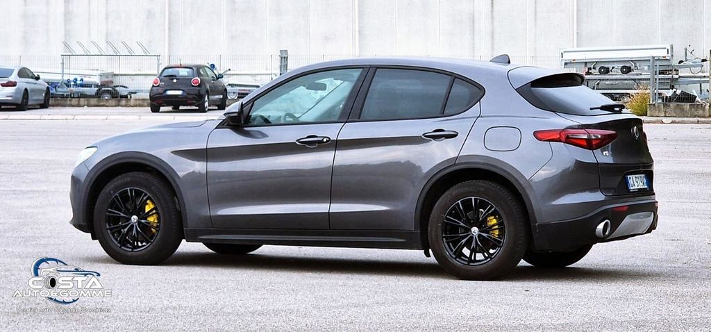 Alfa Romeo Stelvio 2020