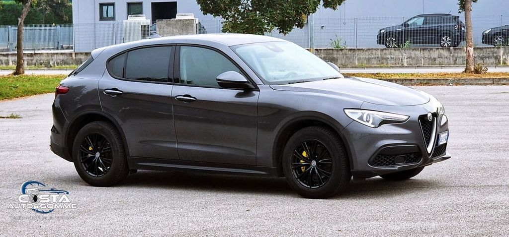Alfa Romeo Stelvio 2020
