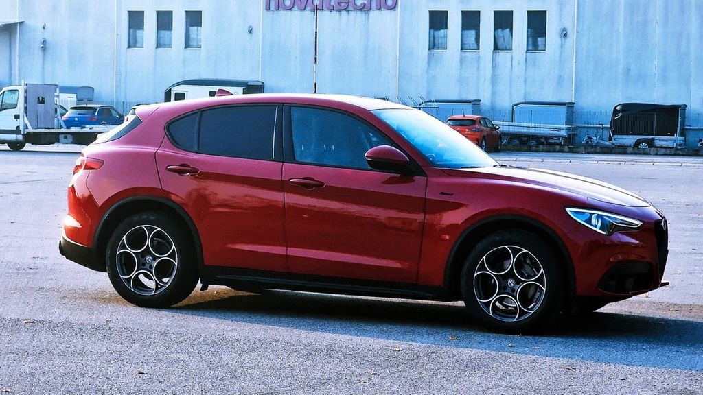 Alfa Romeo Stelvio 2021