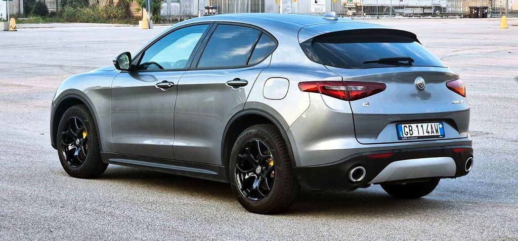Alfa Romeo Stelvio 2020