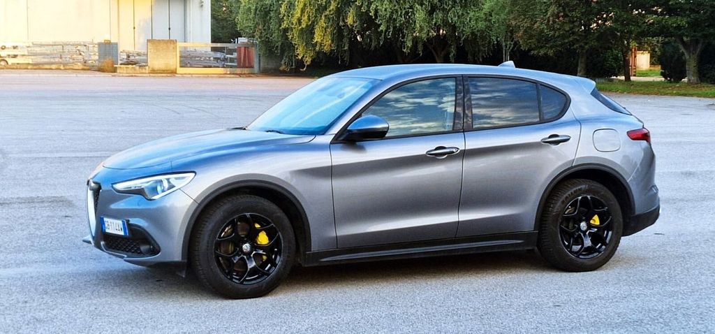 Alfa Romeo Stelvio 2020