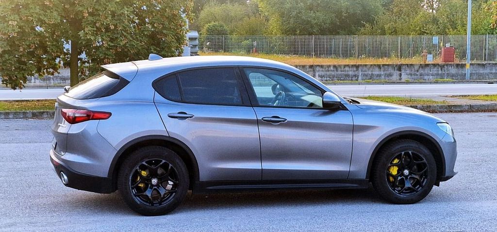 Alfa Romeo Stelvio 2020