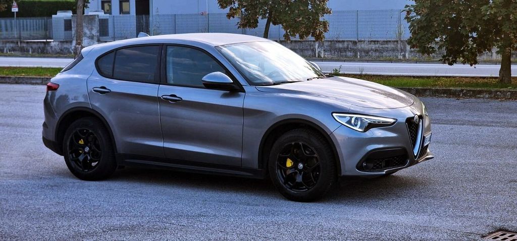 Alfa Romeo Stelvio 2020