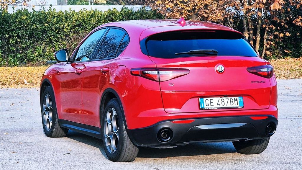 Alfa Romeo Stelvio 2021