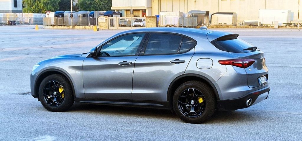Alfa Romeo Stelvio 2020