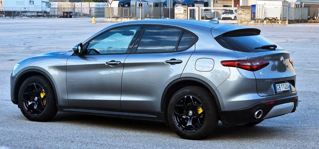 Alfa Romeo Stelvio 2020