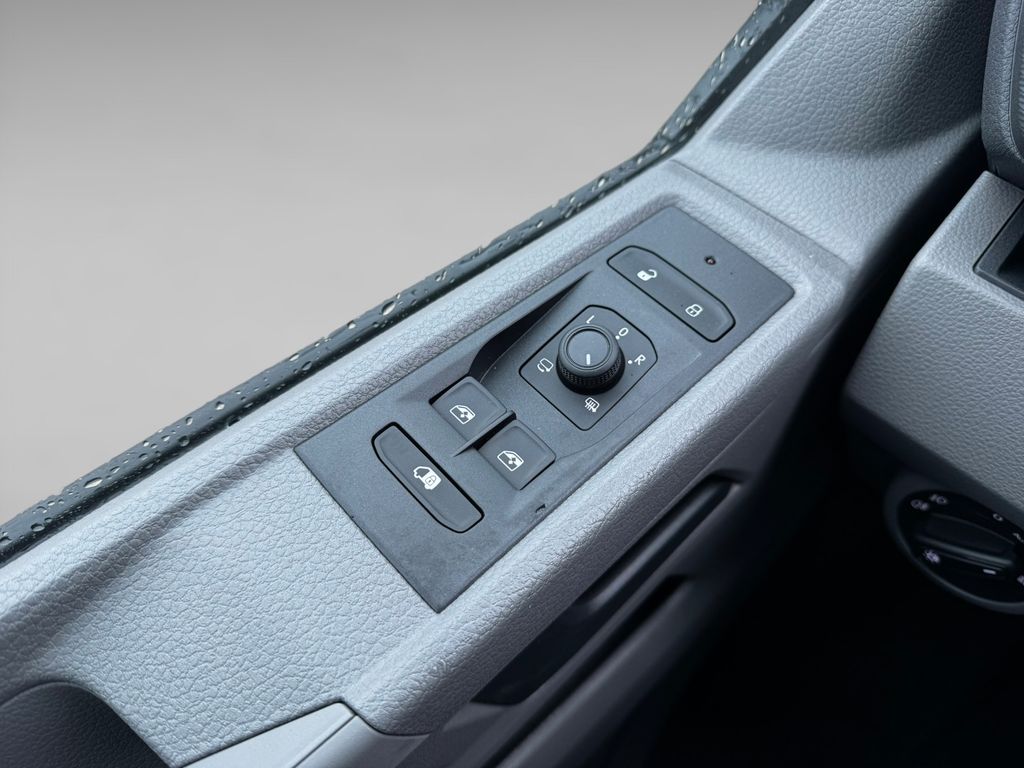 Volkswagen T6 Transporter 2025