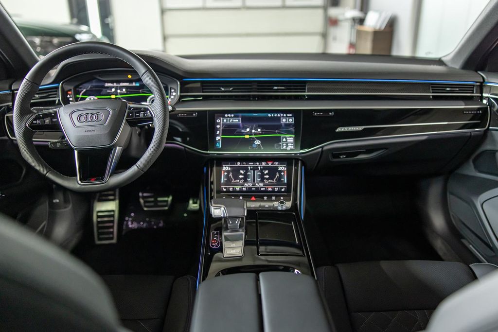 Audi A8 2025
