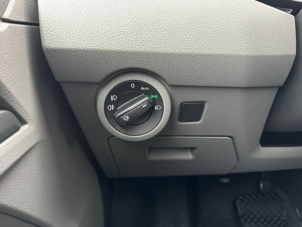 Volkswagen T6 Transporter 2025