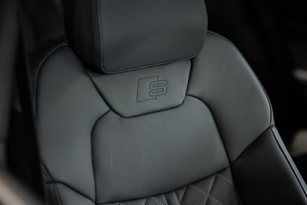 Audi A8 2025