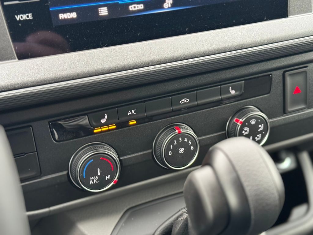 Volkswagen T6 Transporter 2025