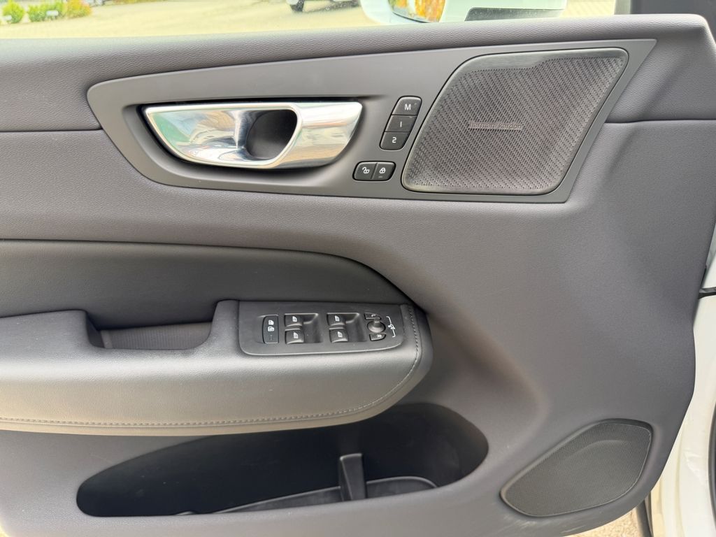 Volvo XC60 2022