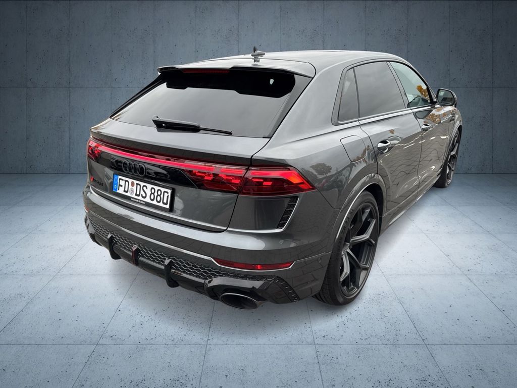 Audi RSQ8 2025