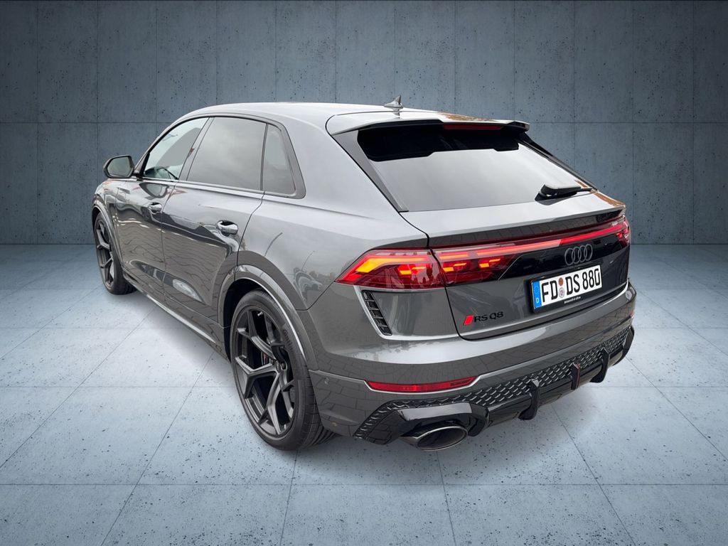 Audi RSQ8 2025