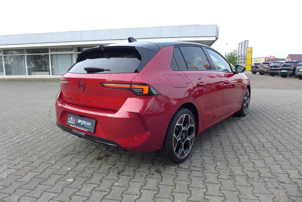 Opel Astra 2022