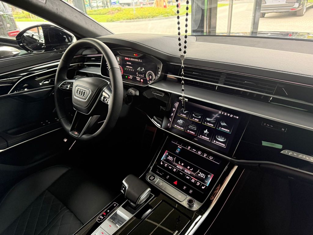 Audi A8 2025