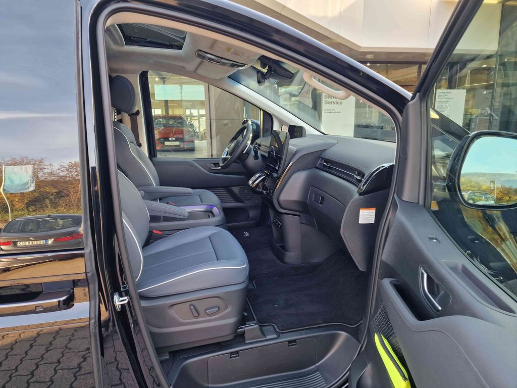 Hyundai STARIA 2025